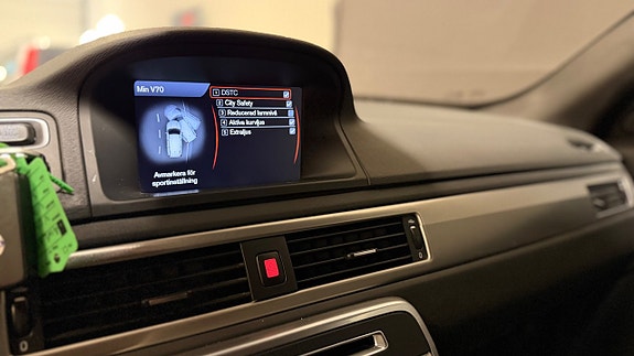 Volvo V70 19 of 28