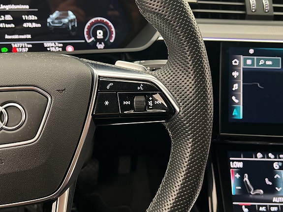 Audi e-tron S 21 of 30