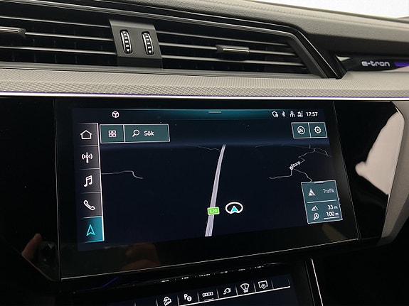 Audi e-tron S 26 of 30