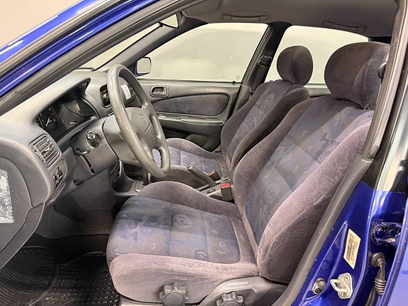 Toyota Corolla 9 of 20