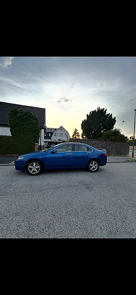 Honda Accord 8 of 9