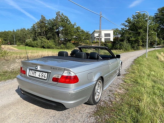 BMW 330Ci 3 of 12