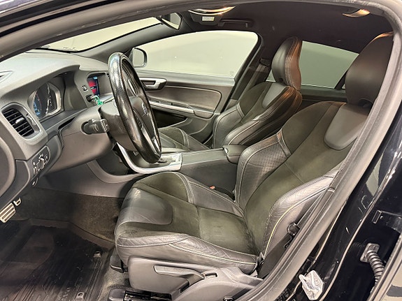 Volvo V60 9 of 23