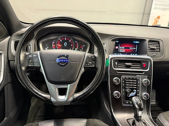 Volvo V60 14 of 23