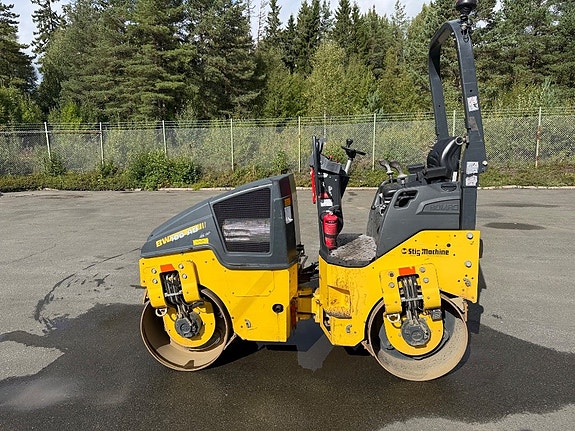 Vält Bomag BW 100 AD-5 2 of 5