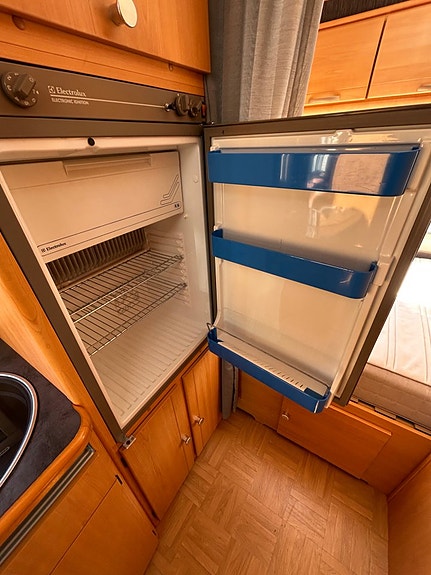 LMC LIBERTY 650 2,8 JTD, SOLCELLER 7 of 16
