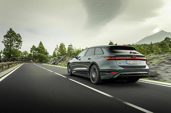 Audi A6 2 of 9