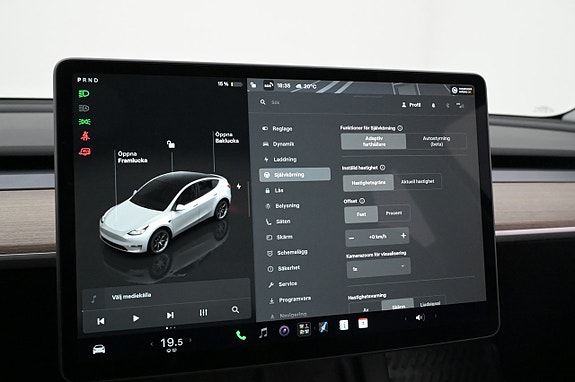 Tesla Model Y 15 of 27