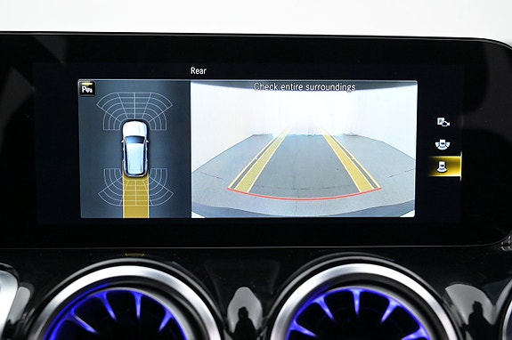Mercedes-Benz EQB300 15 of 27