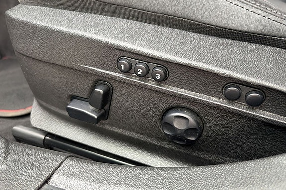 Alfa Romeo Giulia Quadrifoglio 17 of 21