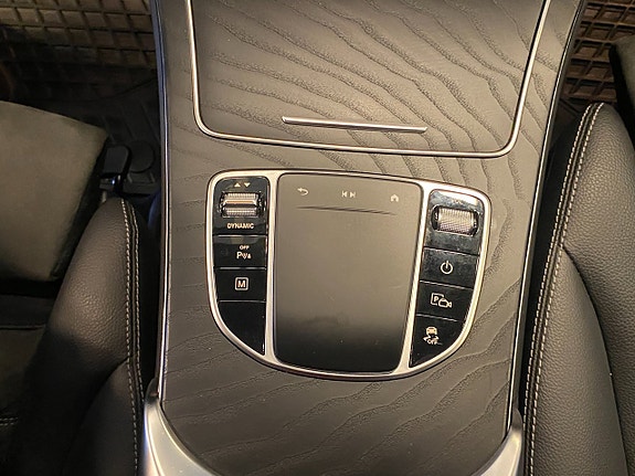 Mercedes-Benz GLC300 de 20 of 21