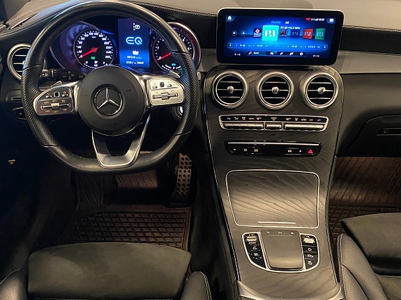 Mercedes-Benz GLC300 de 14 of 21