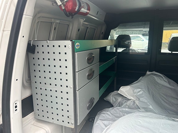 Volkswagen Caddy 9 of 14