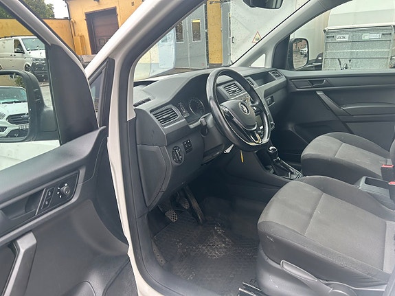 Volkswagen Caddy 7 of 14