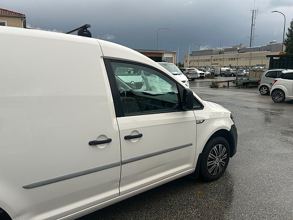 Volkswagen Caddy 12 of 14