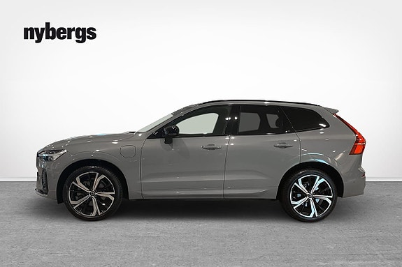 Volvo XC60 2 of 13