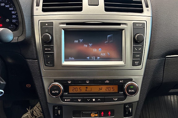 Toyota Avensis 13 of 18