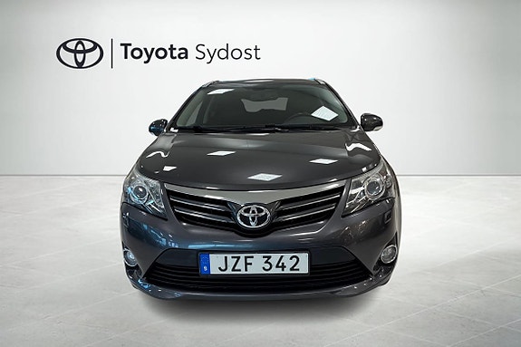 Toyota Avensis 5 of 18