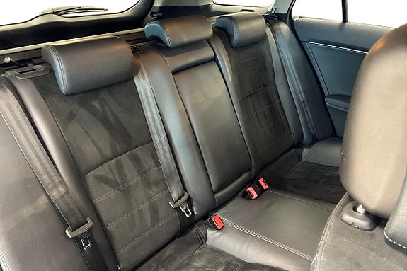 Toyota Avensis 11 of 18