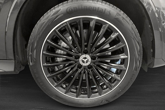 Mercedes-Benz GLC300 e 5 of 18