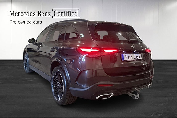 Mercedes-Benz GLC300 e 4 of 18