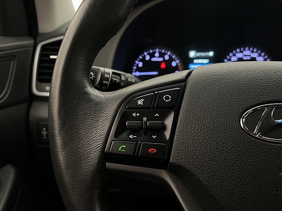 Hyundai Tucson 17 of 29