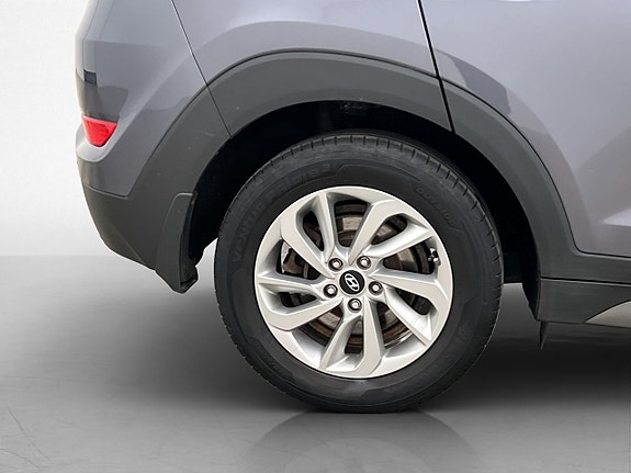 Hyundai Tucson 28 of 29