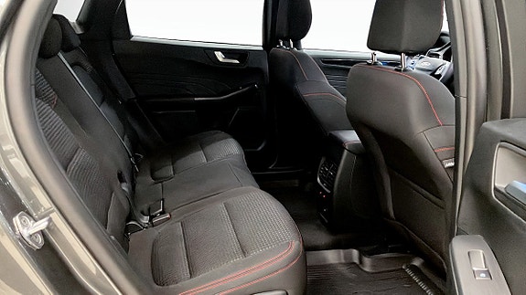 Ford Kuga 5 of 12