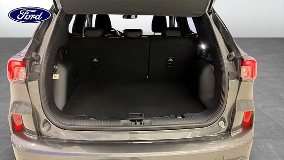Ford Kuga 10 of 12