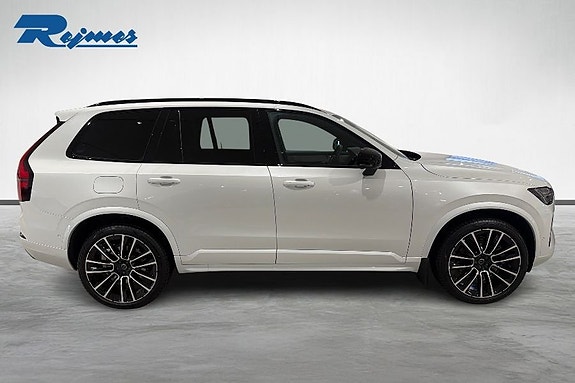 Volvo XC90 21 of 23