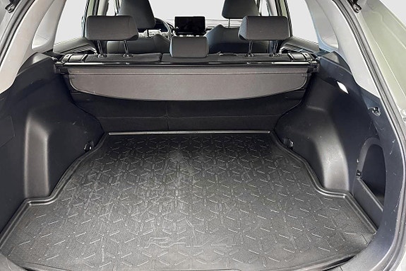 Toyota RAV4 12 of 12