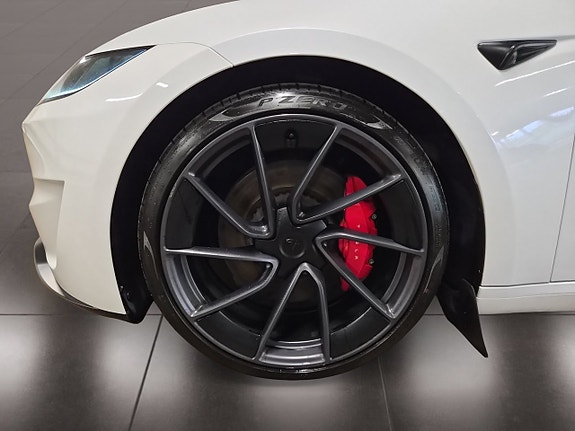 Tesla Model 3 9 of 23