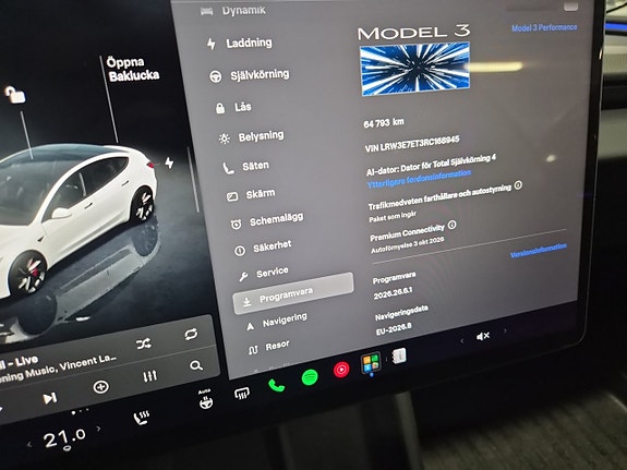 Tesla Model 3 23 of 23