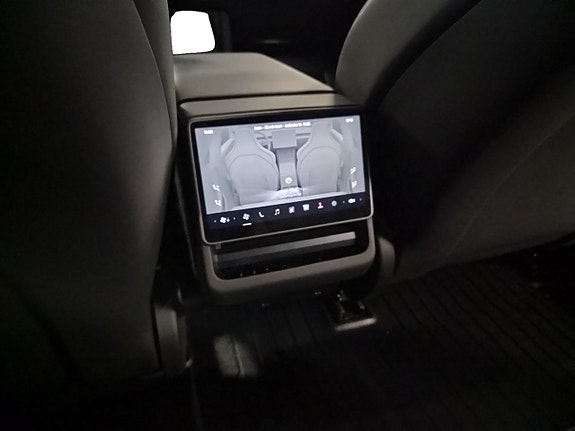 Tesla Model 3 19 of 23