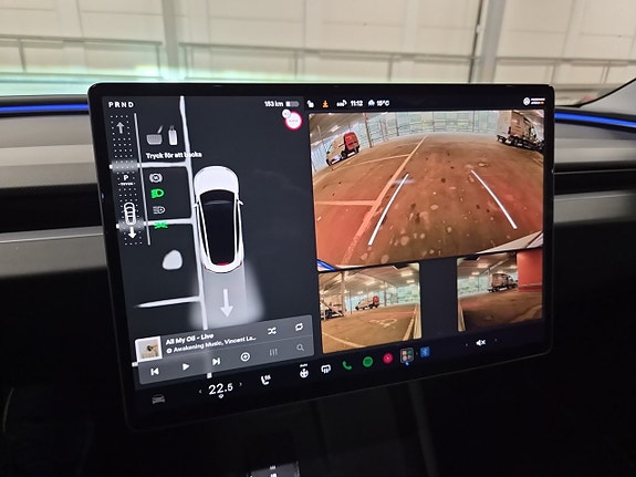 Tesla Model 3 21 of 23