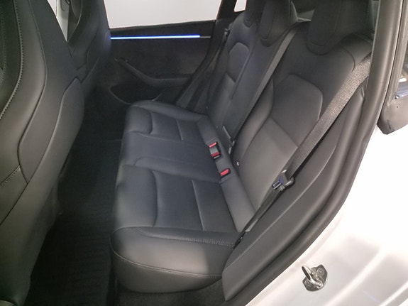 Tesla Model 3 15 of 23