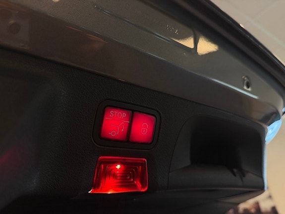 Mercedes-Benz CLA250 e 22 of 29