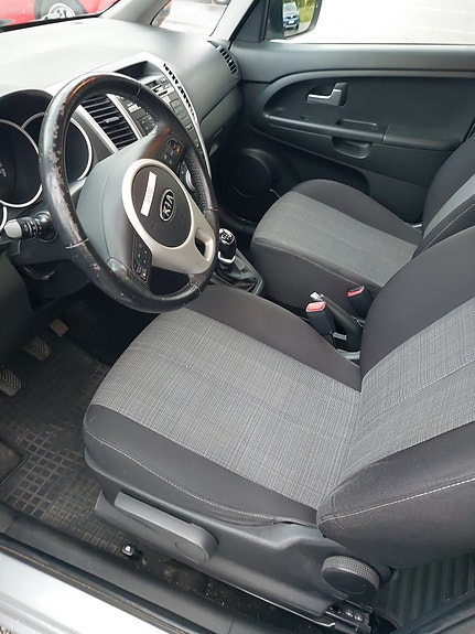 Kia Venga 5 of 7
