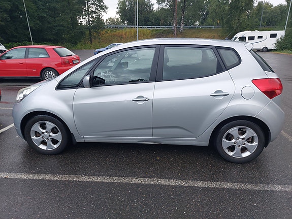 Kia Venga 4 of 7
