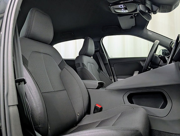 Polestar 2 13 of 17
