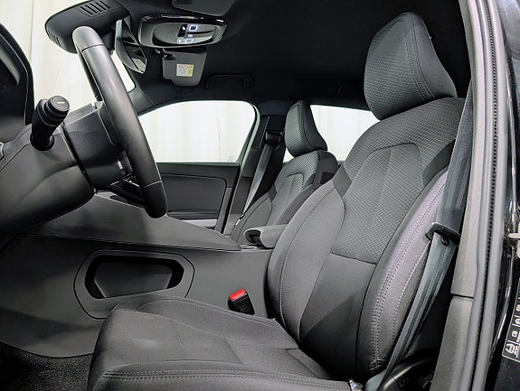 Polestar 2 12 of 17