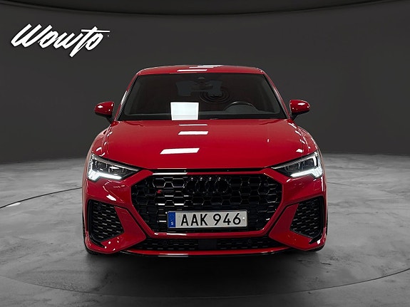 Audi RS Q3 2 of 21