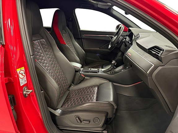 Audi RS Q3 13 of 21