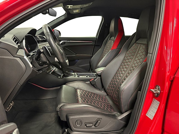 Audi RS Q3 8 of 21