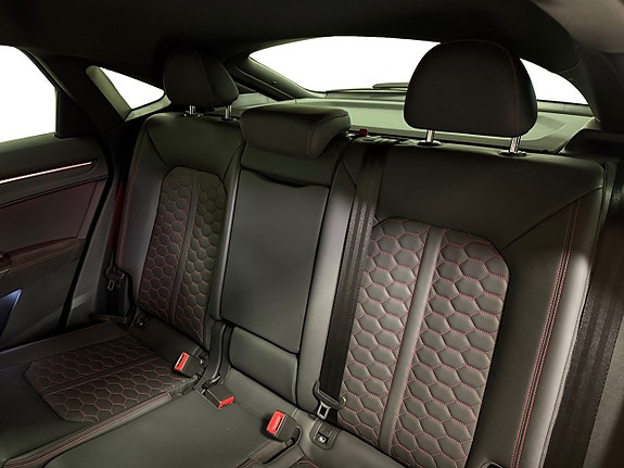 Audi RS Q3 12 of 21