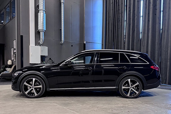 Mercedes-Benz C220 d 3 of 24