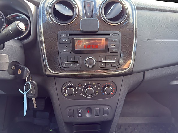 Dacia Logan 17 of 19