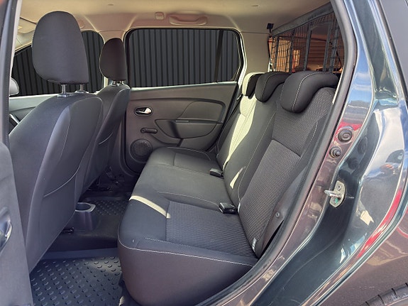 Dacia Logan 14 of 19