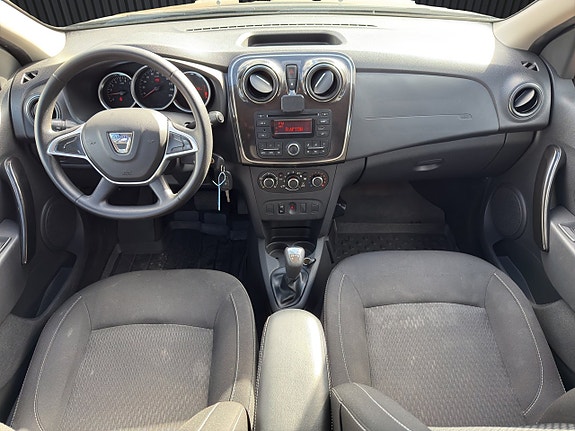 Dacia Logan 11 of 19
