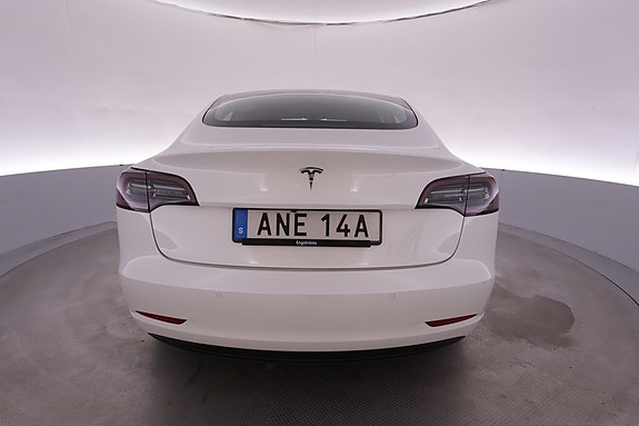Tesla Model 3 11 of 25